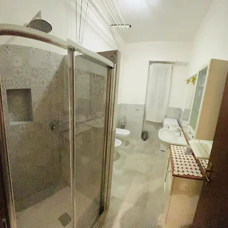 Grazioso Bilocale A 100 Mt Dalla Metropolitana