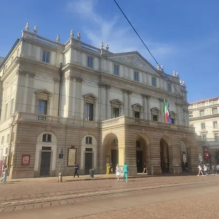 Apartament Grazioso Bilocale A 100 Mt Dalla Metropolitana *