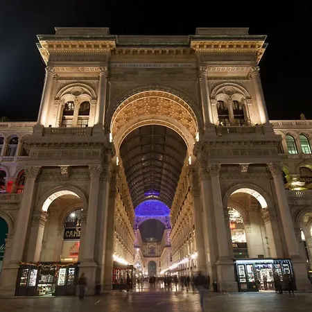 Grazioso Bilocale A 100 Mt Dalla Metropolitana شقة